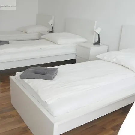 Apartment Monteurzimmer Bis Zu 5 Personen Ludwigshafen *