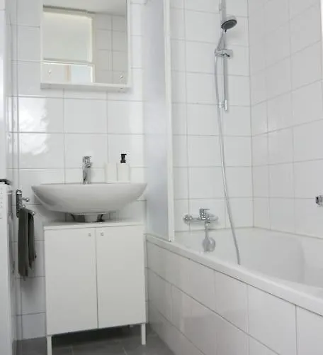 Monteurzimmer Bis Zu 5 Personen Ludwigshafen *